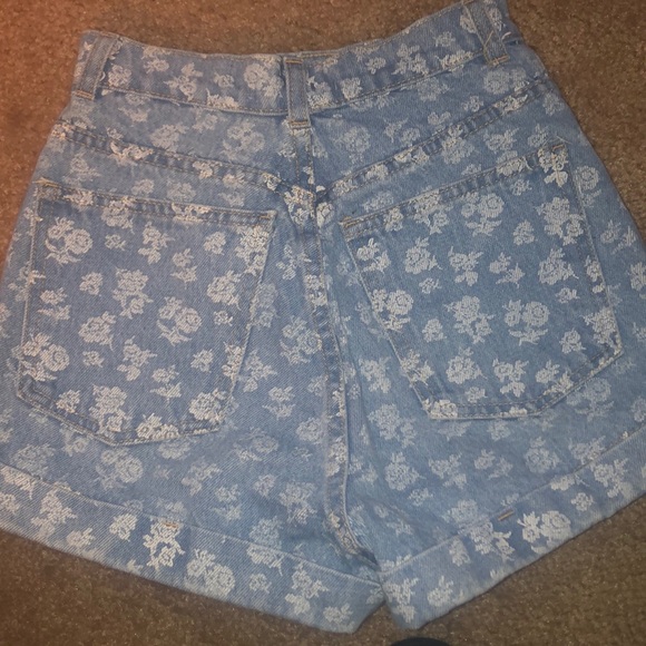 American Apparel shorts size 25 - Picture 2 of 2